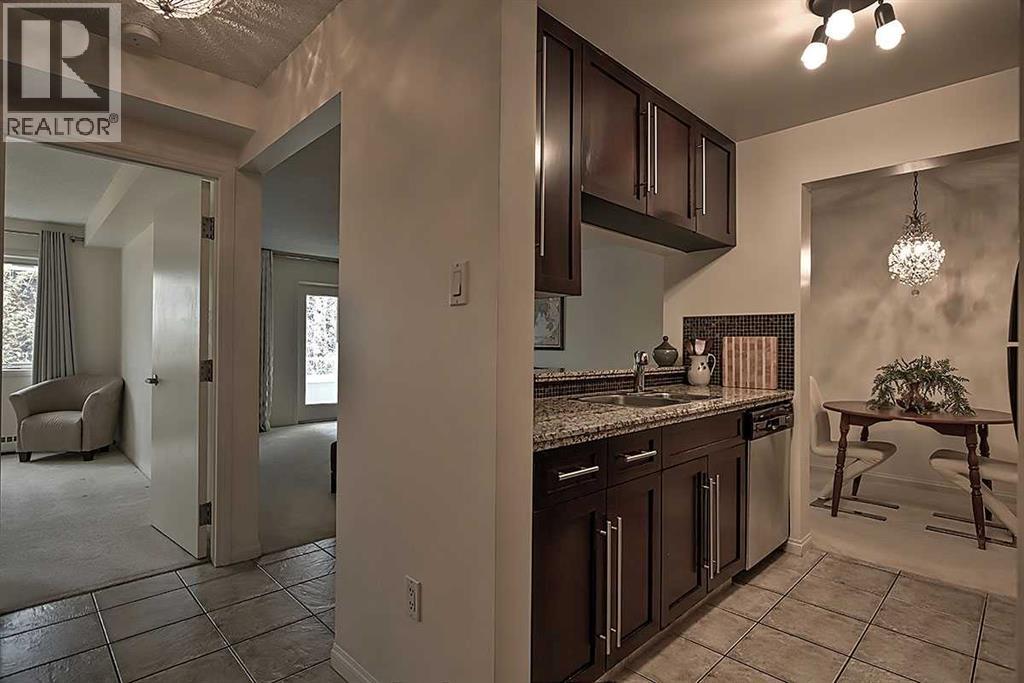 211, 790 Kingsmere Crescent SW, Calgary, Alberta  T2V 2G9 - Photo 3 - A2313169