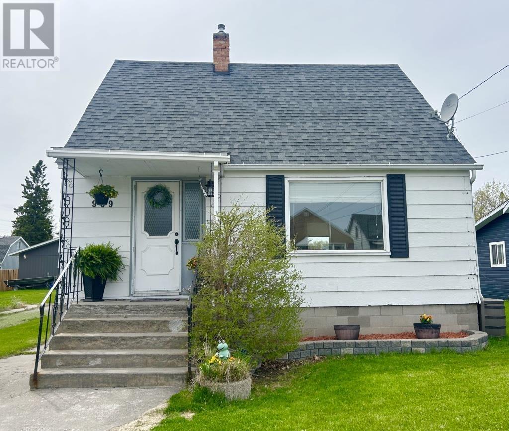 909 Phair Avenue, Fort Frances, Ontario  P9A 2M6 - Photo 1 - TB2601193