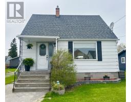 909 Phair Avenue, Fort Frances, Ontario