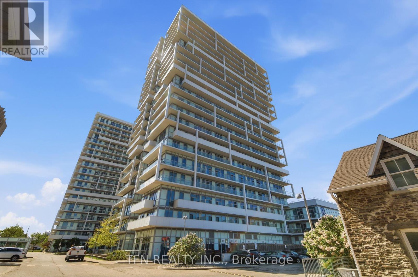 1501 - 65 Speers Road, Oakville, Ontario  L6K 0J1 - Photo 2 - W13183558
