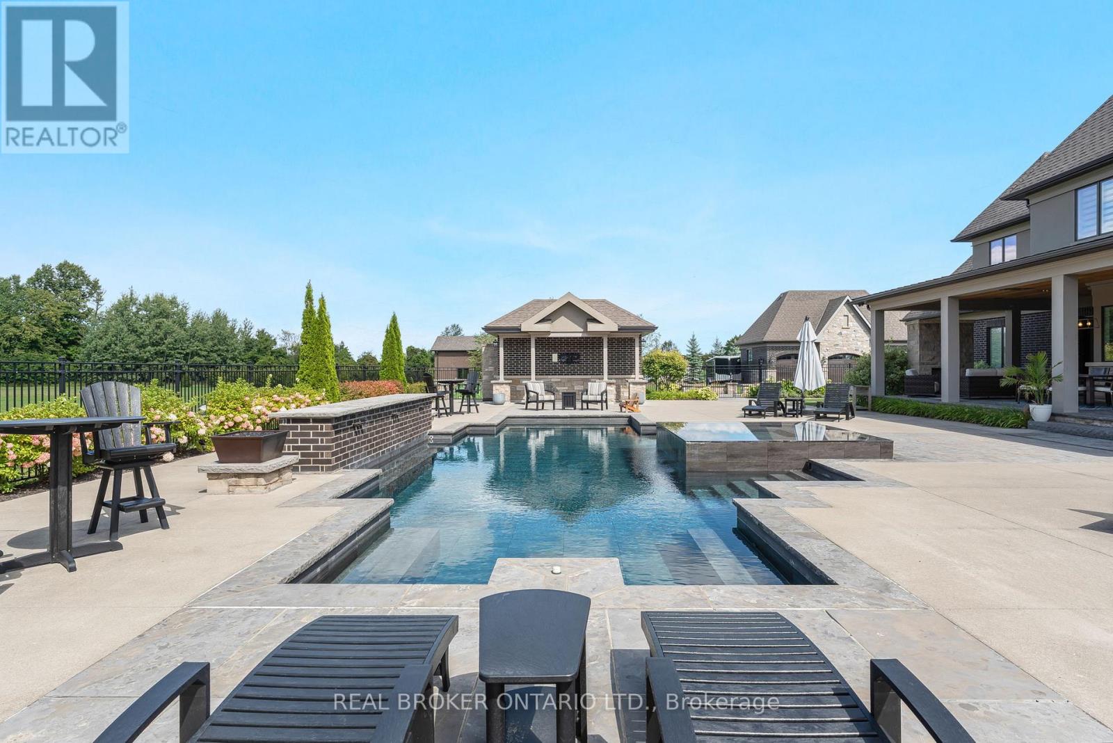26 Autumn Circle, Halton Hills, Ontario  L0P 1H0 - Photo 47 - W13183624