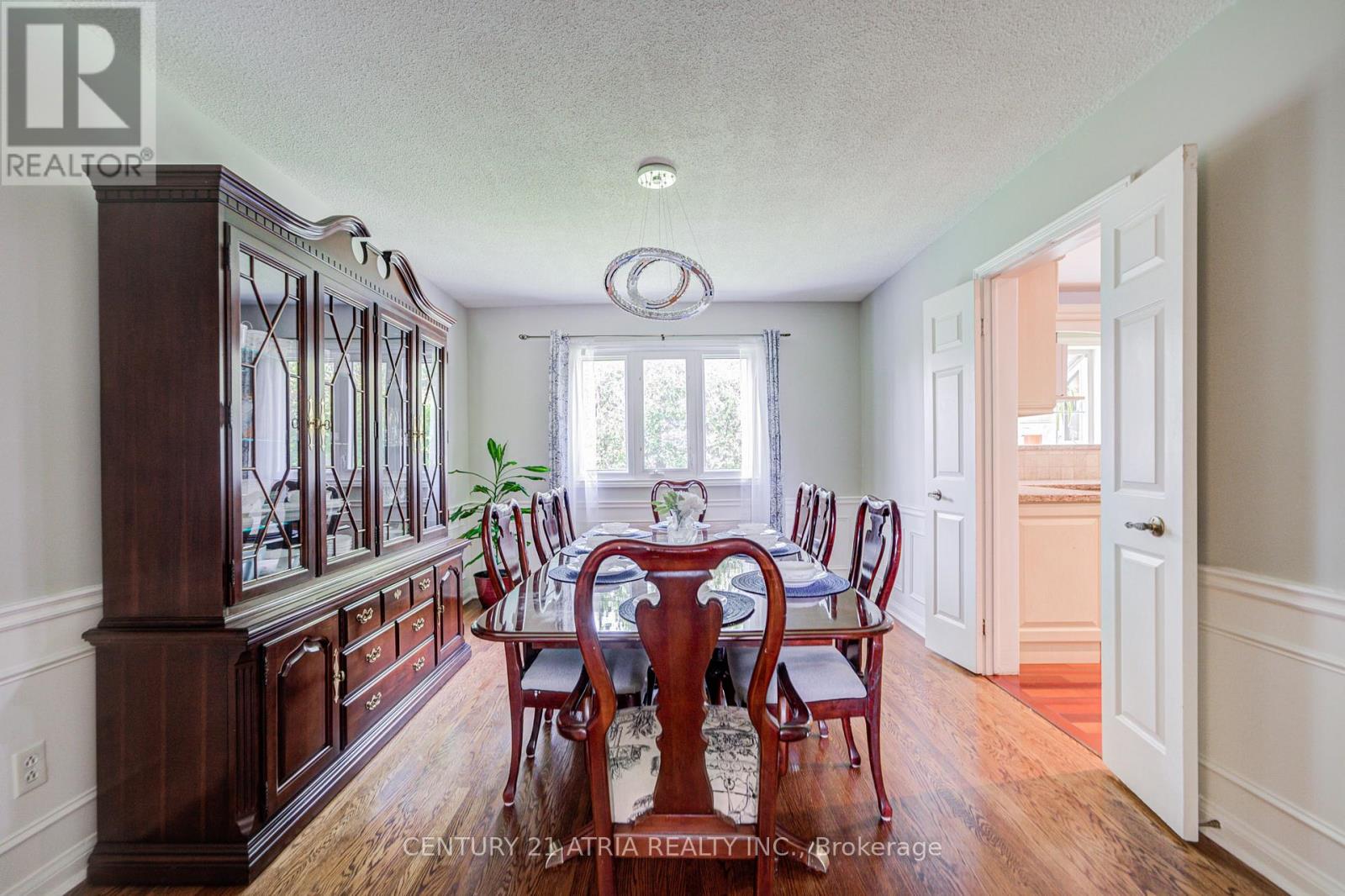 189 Louis Drive, Mississauga, Ontario  L5B 2V5 - Photo 11 - W13183642