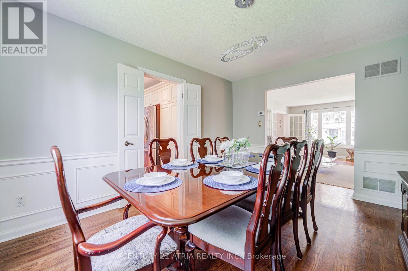 189 Louis Drive, Mississauga, Ontario  L5B 2V5 - Photo 13 - W13183642