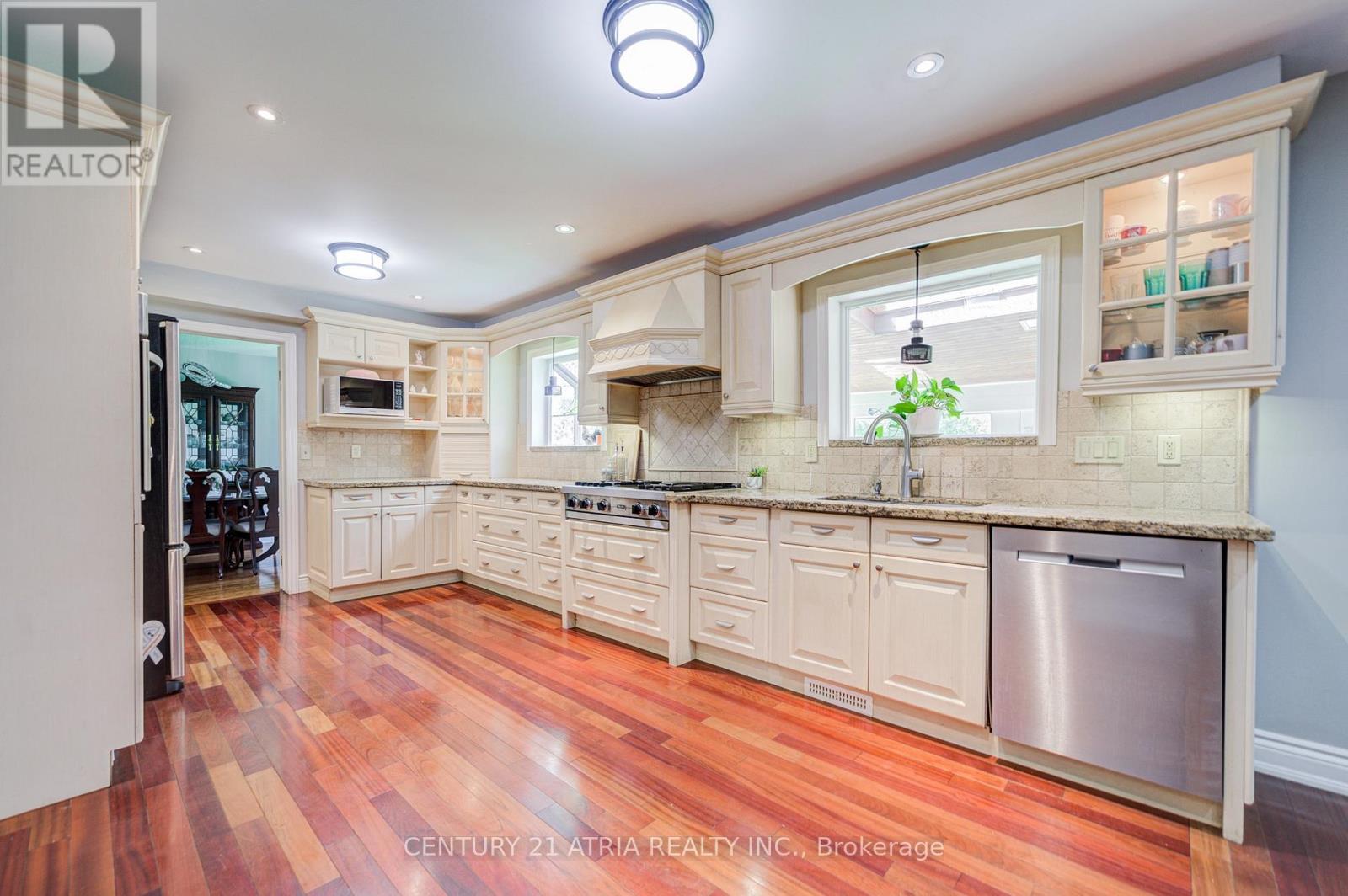 189 Louis Drive, Mississauga, Ontario  L5B 2V5 - Photo 15 - W13183642