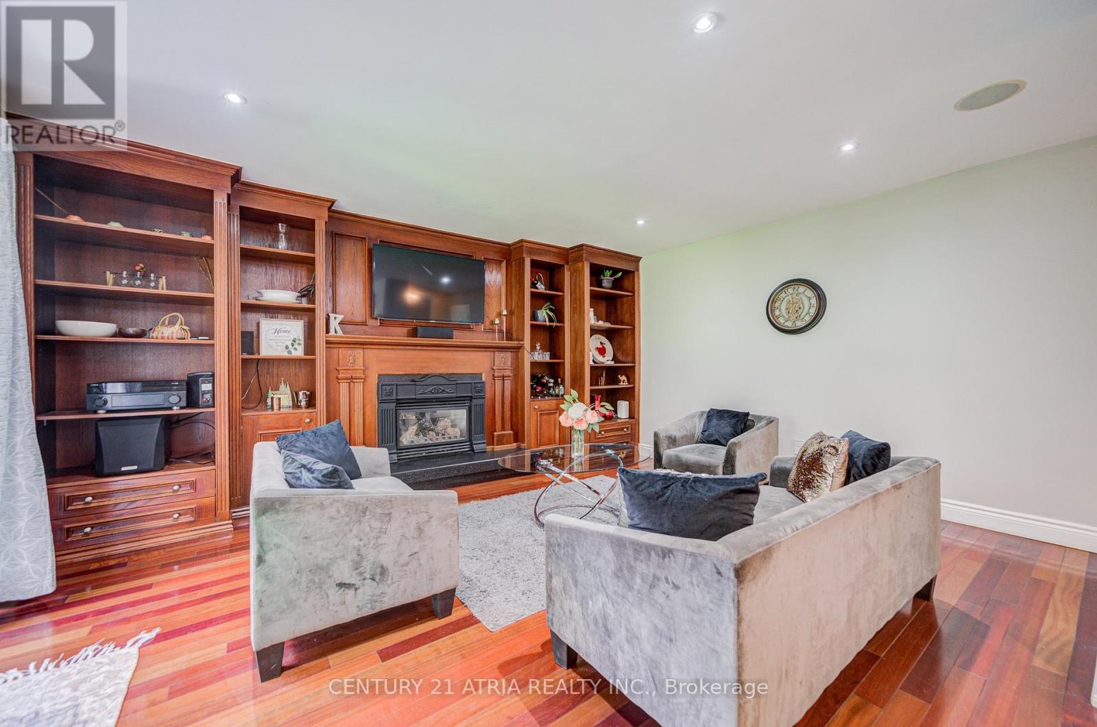 189 Louis Drive, Mississauga, Ontario  L5B 2V5 - Photo 19 - W13183642