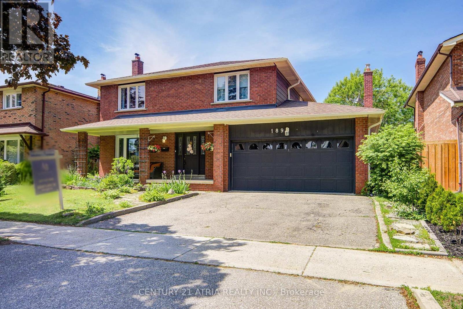 189 Louis Drive, Mississauga, Ontario  L5B 2V5 - Photo 3 - W13183642