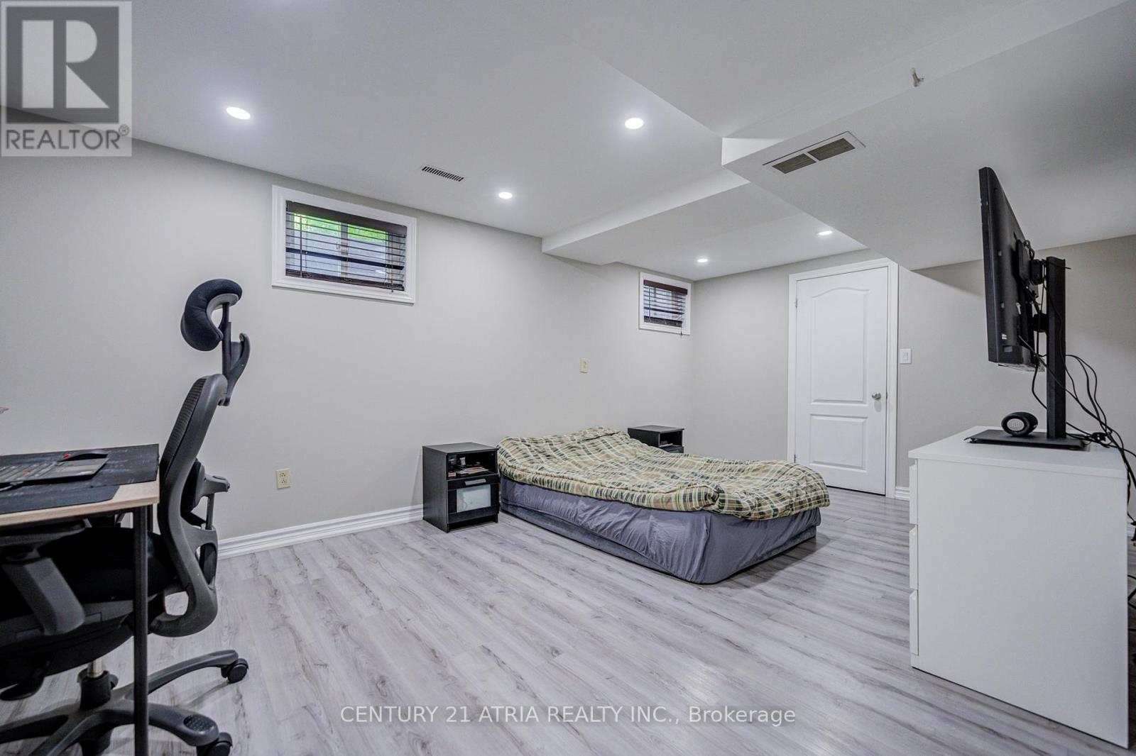 189 Louis Drive, Mississauga, Ontario  L5B 2V5 - Photo 37 - W13183642