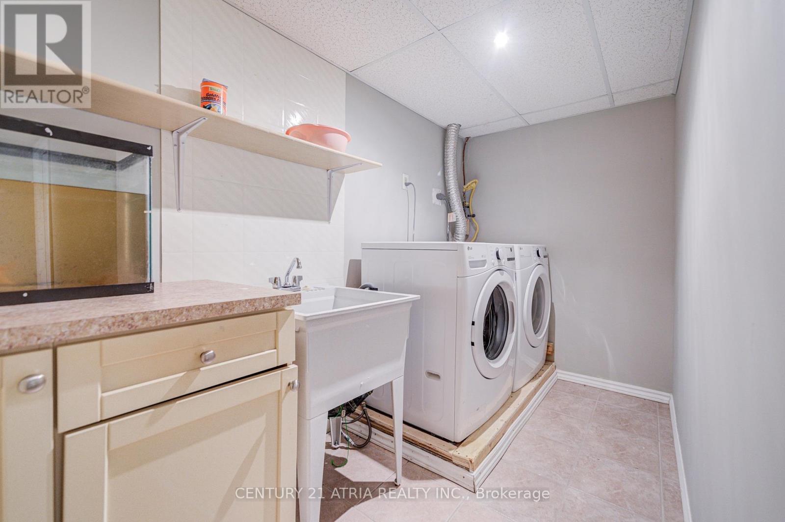 189 Louis Drive, Mississauga, Ontario  L5B 2V5 - Photo 39 - W13183642
