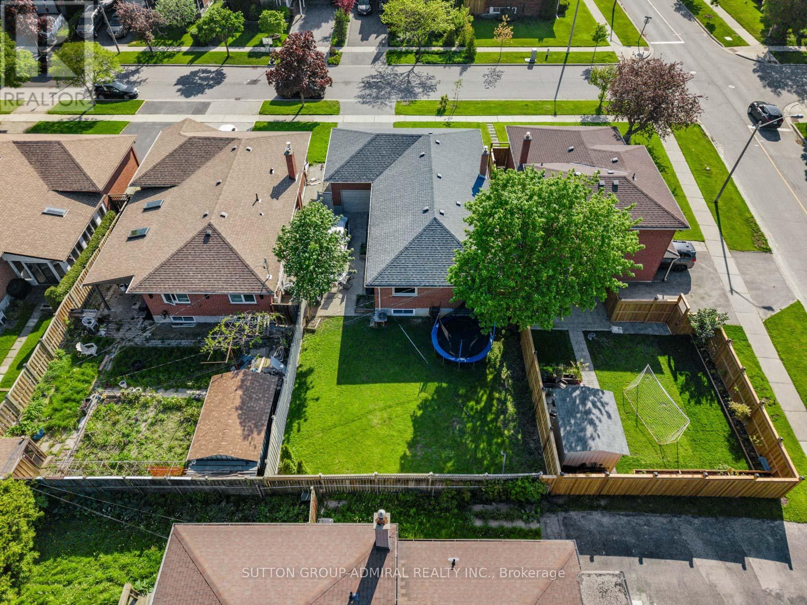 23 Groverdale Road, Toronto, Ontario  M9C 3M7 - Photo 44 - W13183714