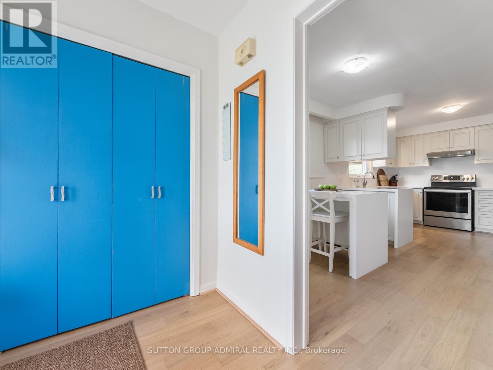 23 Groverdale Road, Toronto, Ontario  M9C 3M7 - Photo 5 - W13183714