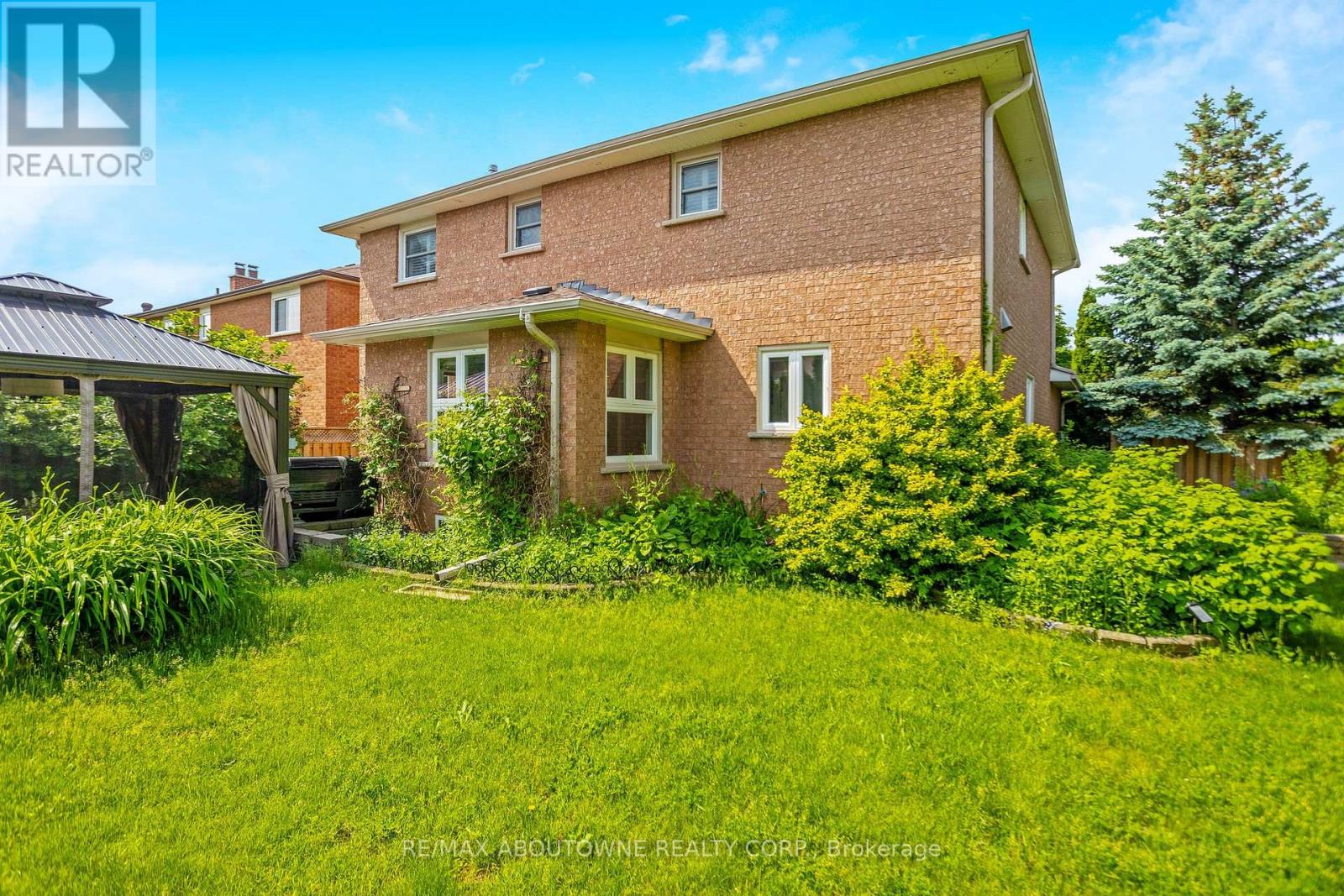 2235 Grenville Drive, Oakville, Ontario  L6H 4W7 - Photo 38 - W13183854