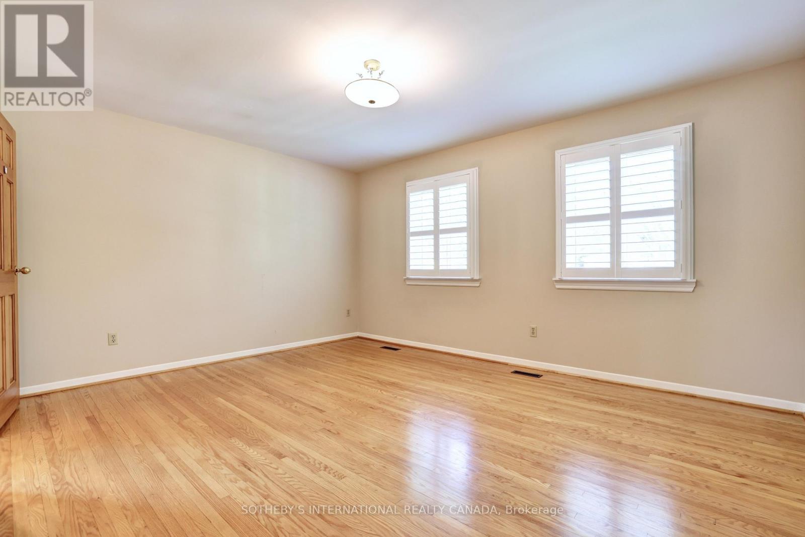 1050 Caldwell Avenue, Mississauga, Ontario  L5H 1Z4 - Photo 17 - W13184090
