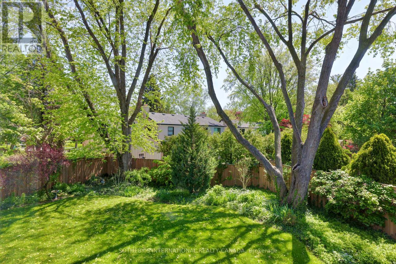 1050 Caldwell Avenue, Mississauga, Ontario  L5H 1Z4 - Photo 20 - W13184090