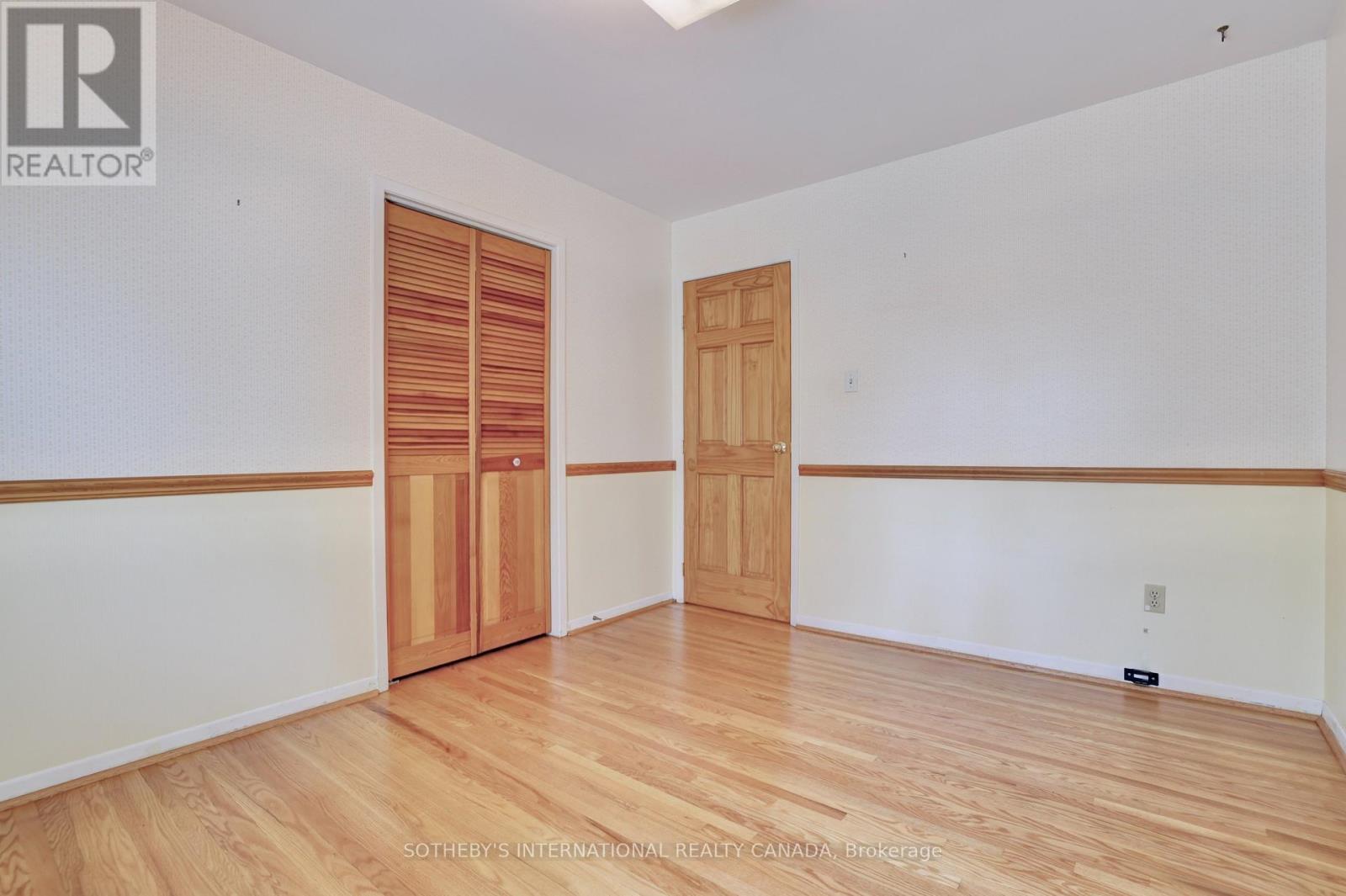 1050 Caldwell Avenue, Mississauga, Ontario  L5H 1Z4 - Photo 23 - W13184090
