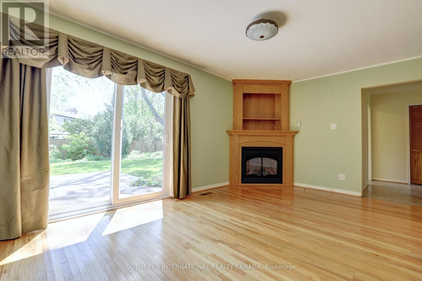 1050 Caldwell Avenue, Mississauga, Ontario  L5H 1Z4 - Photo 7 - W13184090
