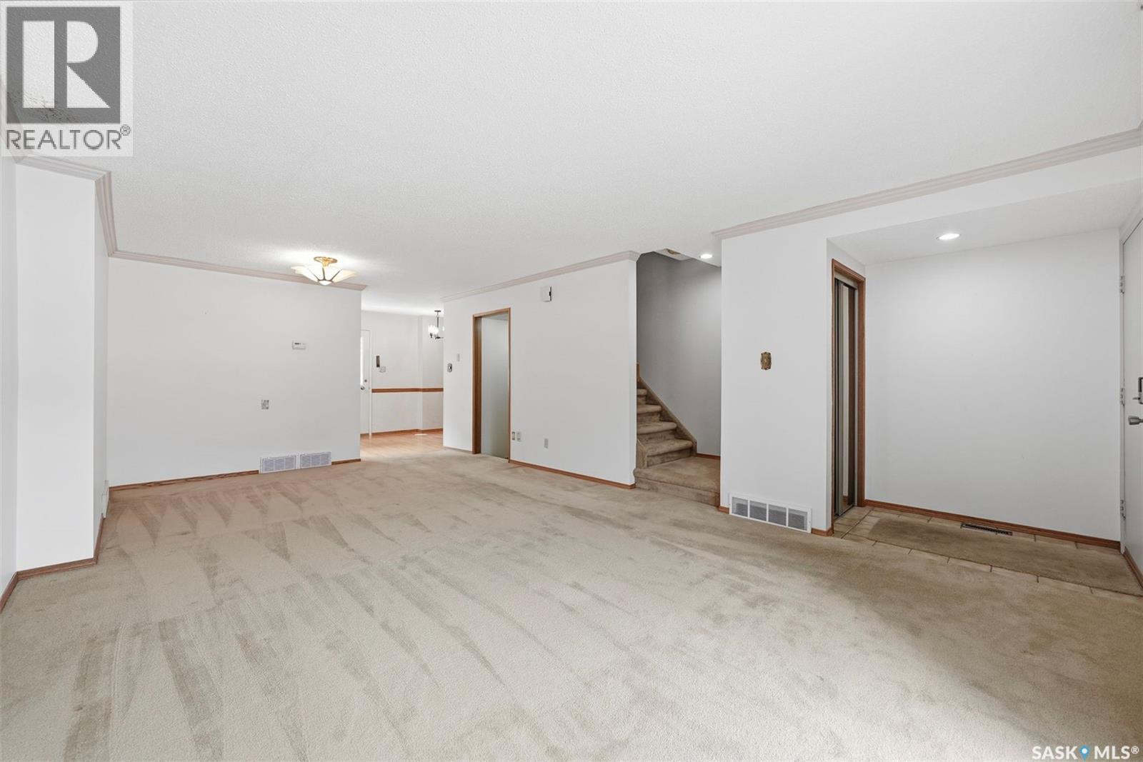 3 425 Pinehouse Drive, Saskatoon, Saskatchewan  S7K 5R2 - Photo 5 - SK037250