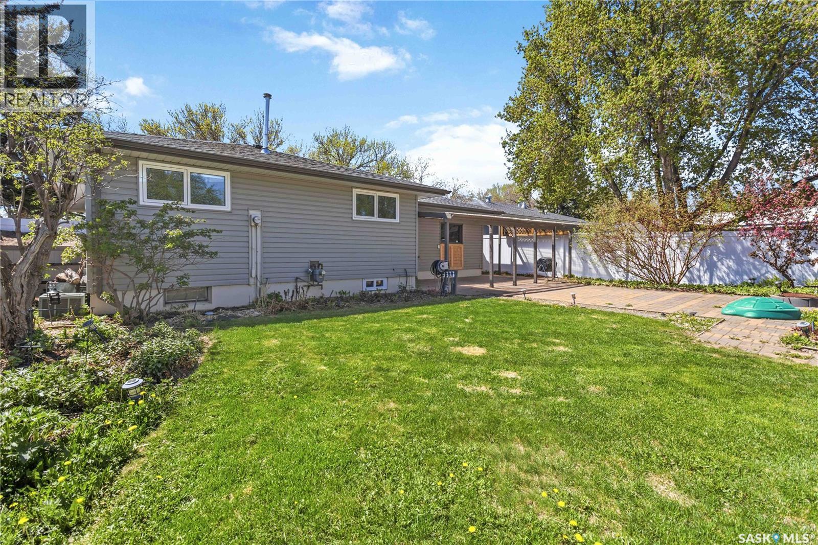 2809 Eastview, Saskatoon, Saskatchewan  S7J 3H7 - Photo 46 - SK037206