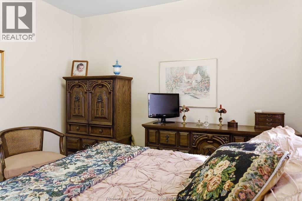 1764 Kildare Road, Windsor, Ontario N8W 2W6 - Photo 12 - 26012253