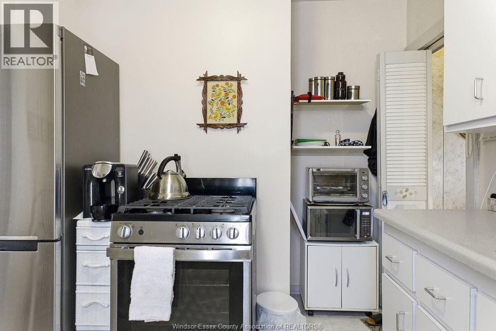 1764 Kildare Road, Windsor, Ontario N8W 2W6 - Photo 8 - 26012253