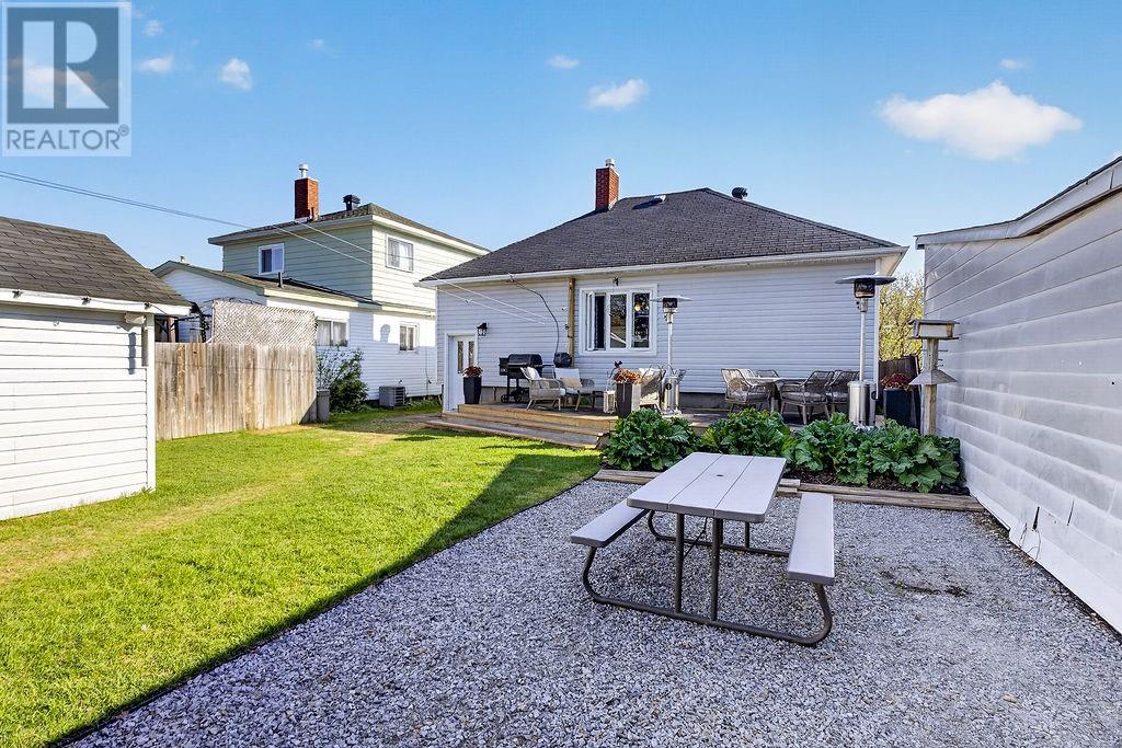32 Hanna Avenue, Capreol, Ontario  P0M 1H0 - Photo 39 - 2128083