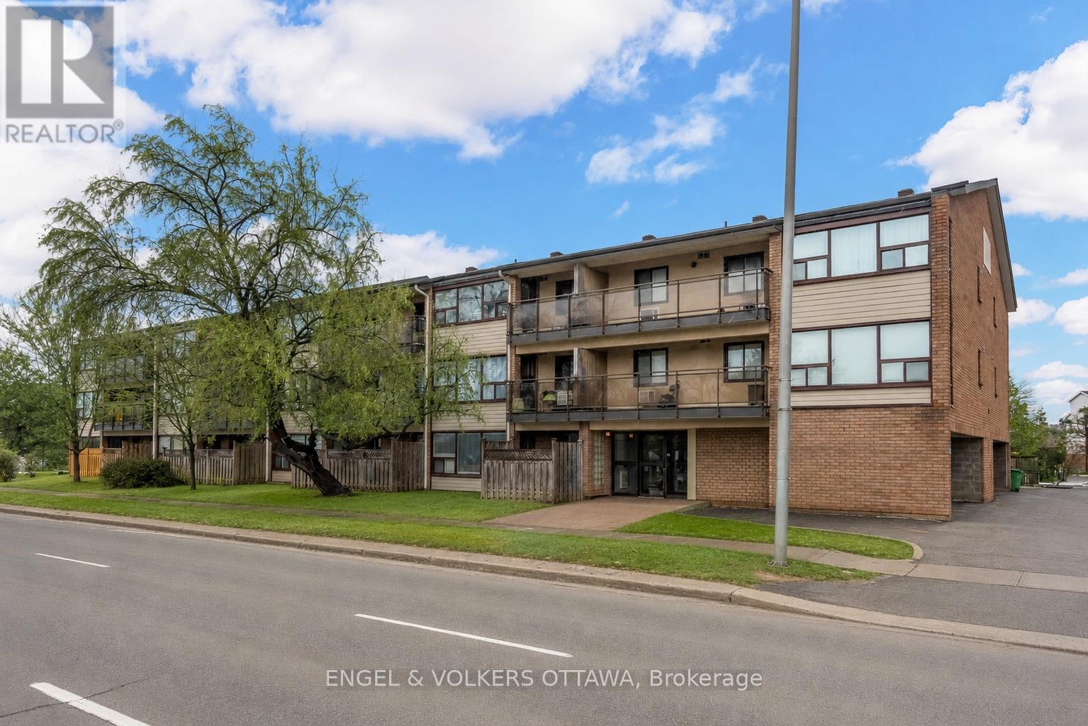 202 - 1490 HERON ROAD, Ottawa, Ontario