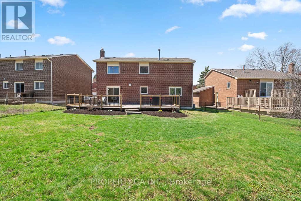 217 Hampton Court, Newmarket, Ontario  L3Y 6J5 - Photo 44 - N13088796
