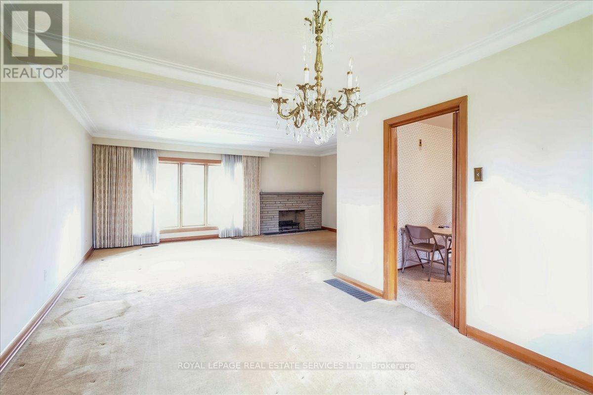 151 Wedgewood Drive, Oakville, Ontario  L6J 4R6 - Photo 10 - W13068900