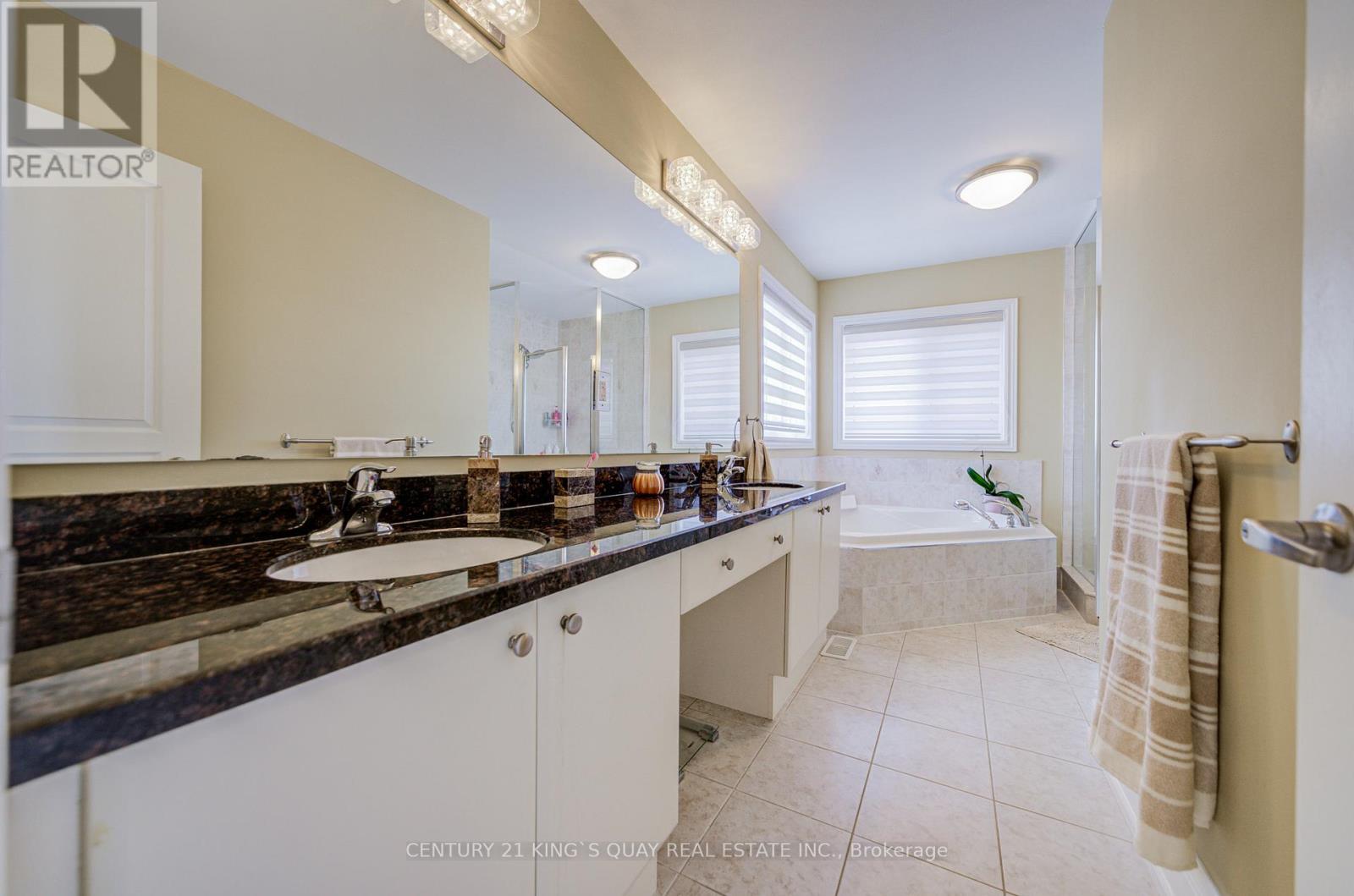 66 Bush Ridges Avenue, Richmond Hill, Ontario  L4E 0P1 - Photo 22 - N13161796