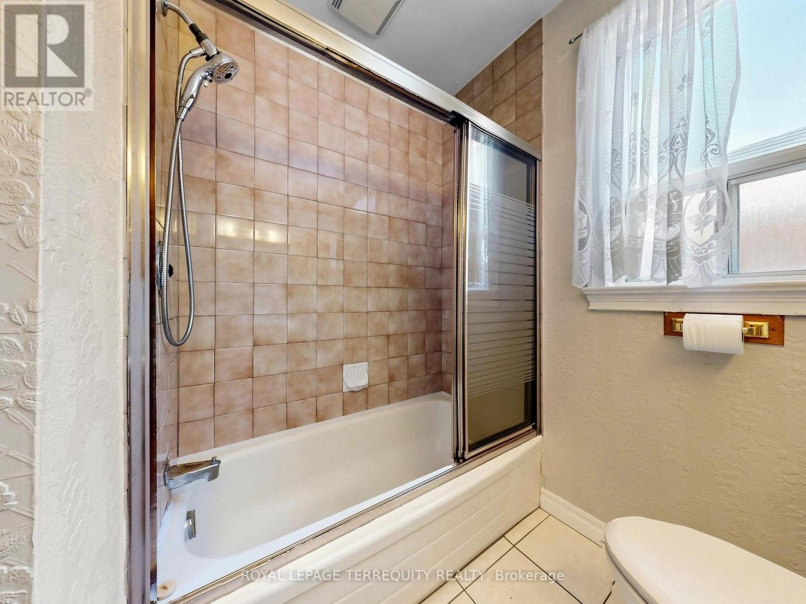 39 Coules Court, Toronto, Ontario  M8W 2N8 - Photo 20 - W13166510