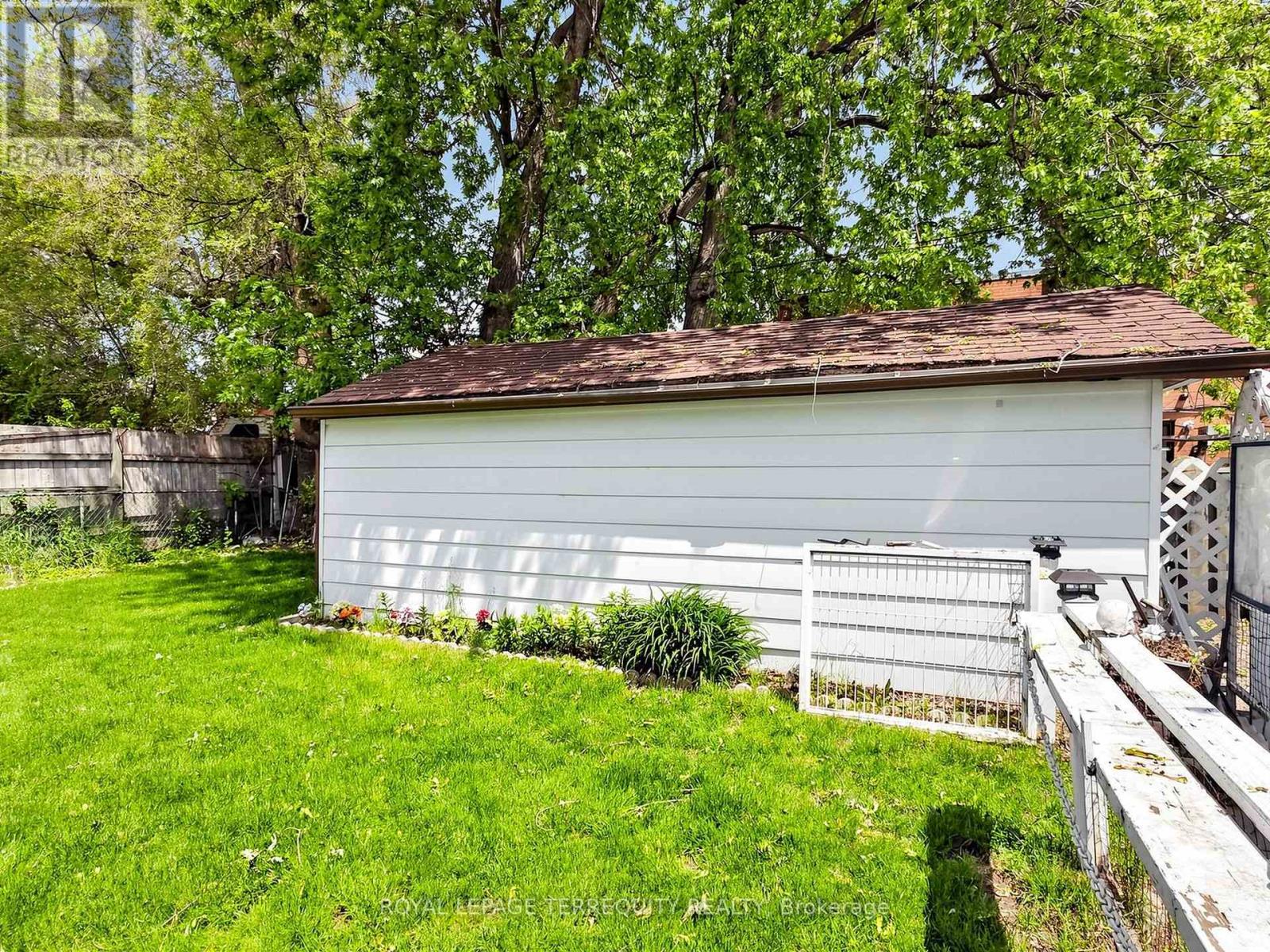 39 Coules Court, Toronto, Ontario  M8W 2N8 - Photo 37 - W13166510