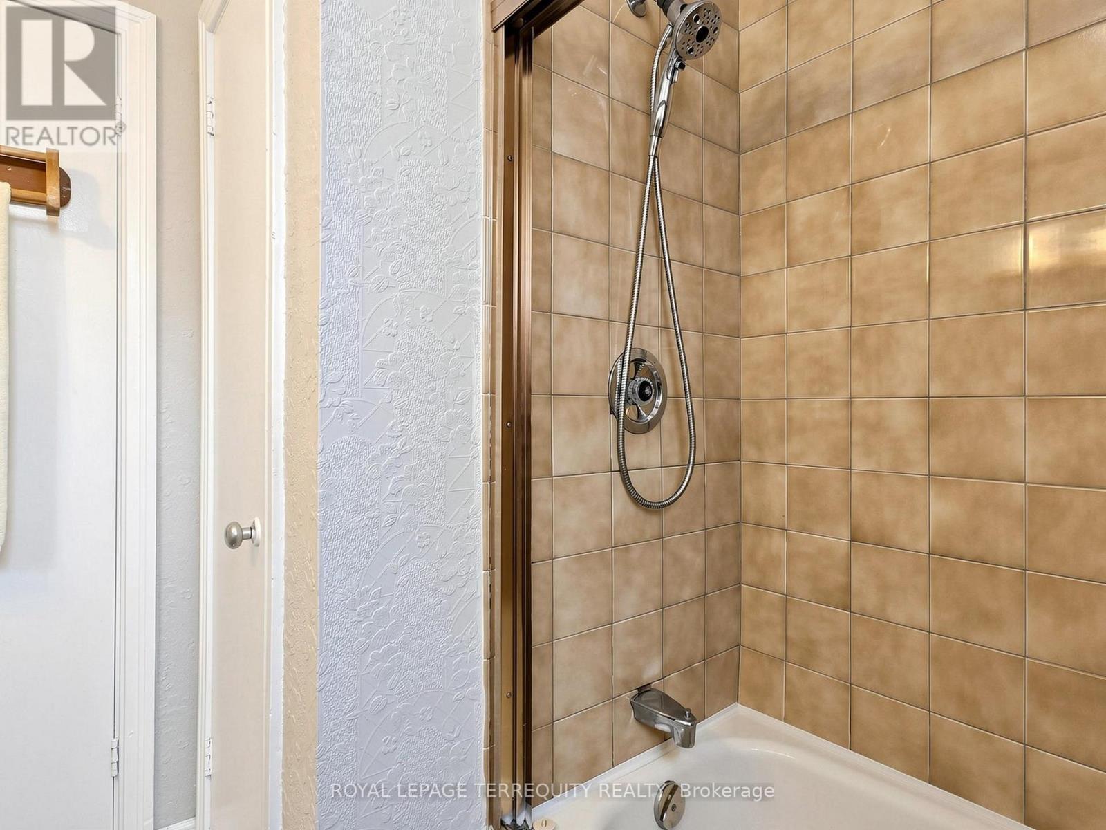 39 Coules Court, Toronto, Ontario  M8W 2N8 - Photo 21 - W13166510