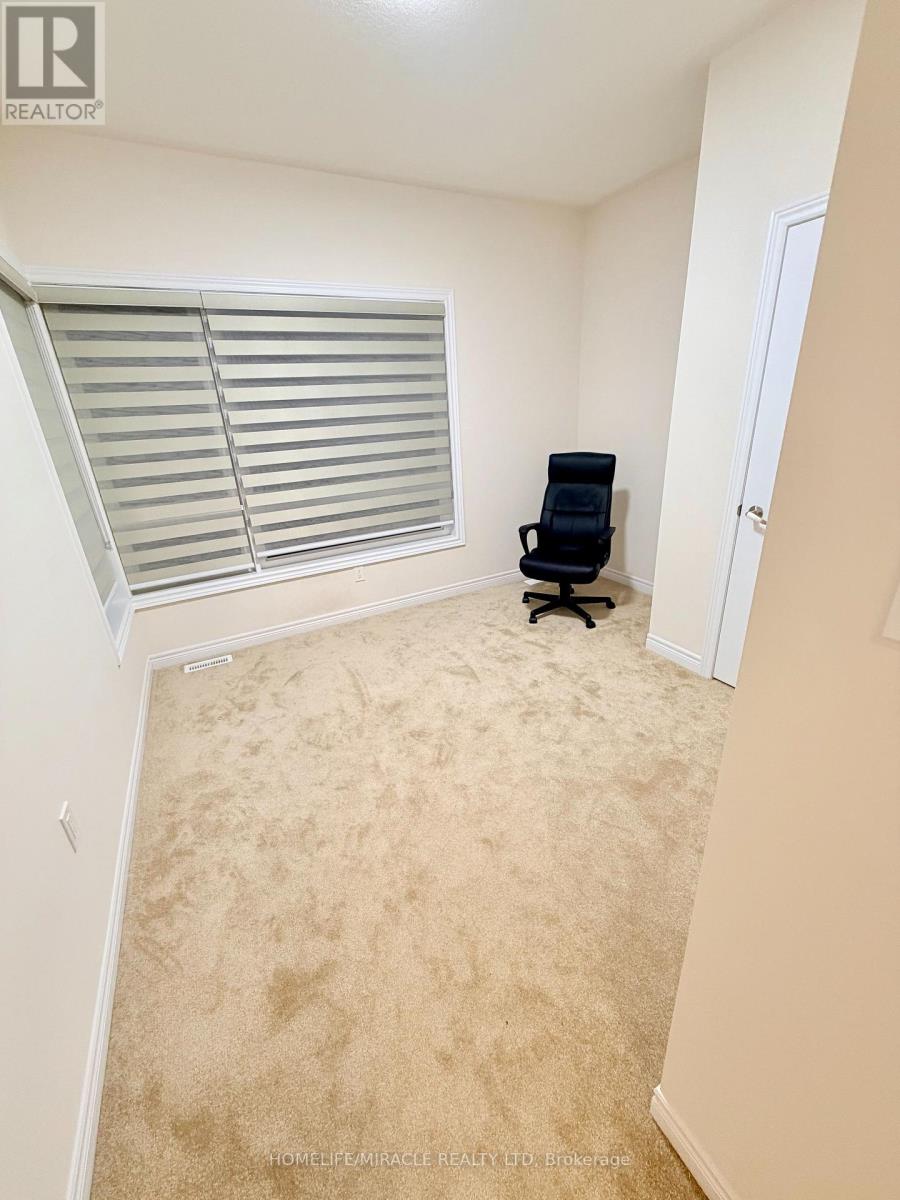 Upper Floor - 1284 Klondike Drive, Oshawa, Ontario  L1H 8L7 - Photo 11 - E13176062