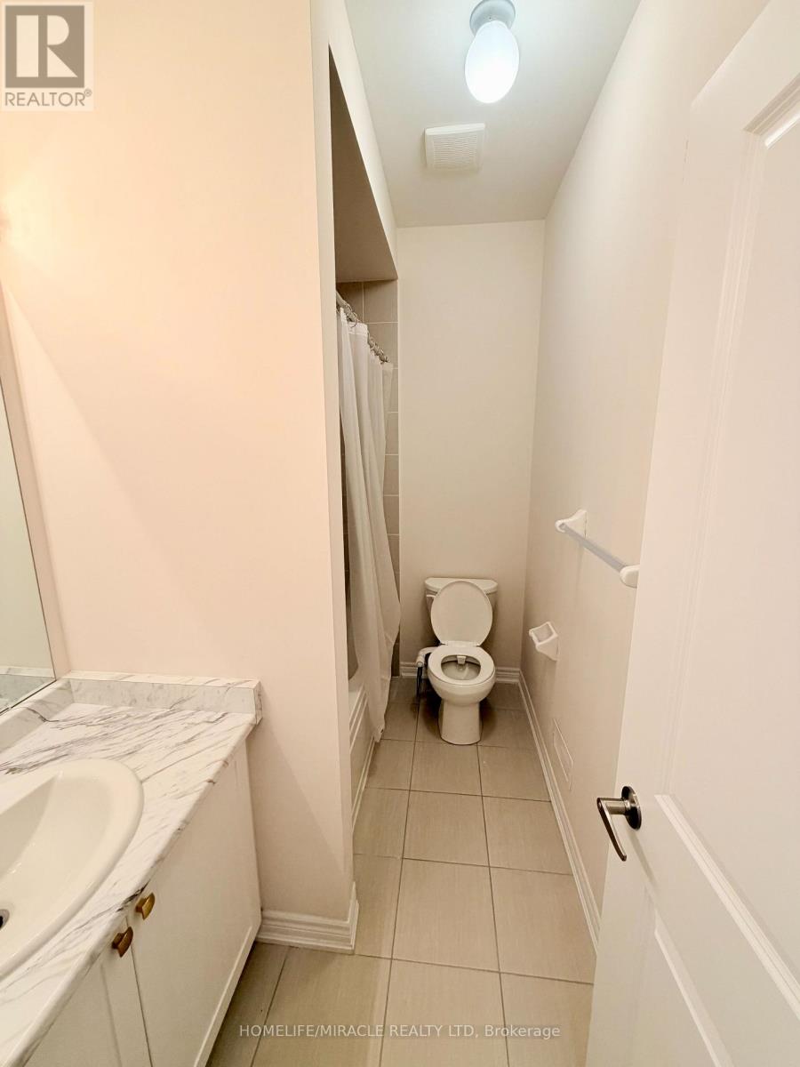 Upper Floor - 1284 Klondike Drive, Oshawa, Ontario  L1H 8L7 - Photo 9 - E13176062