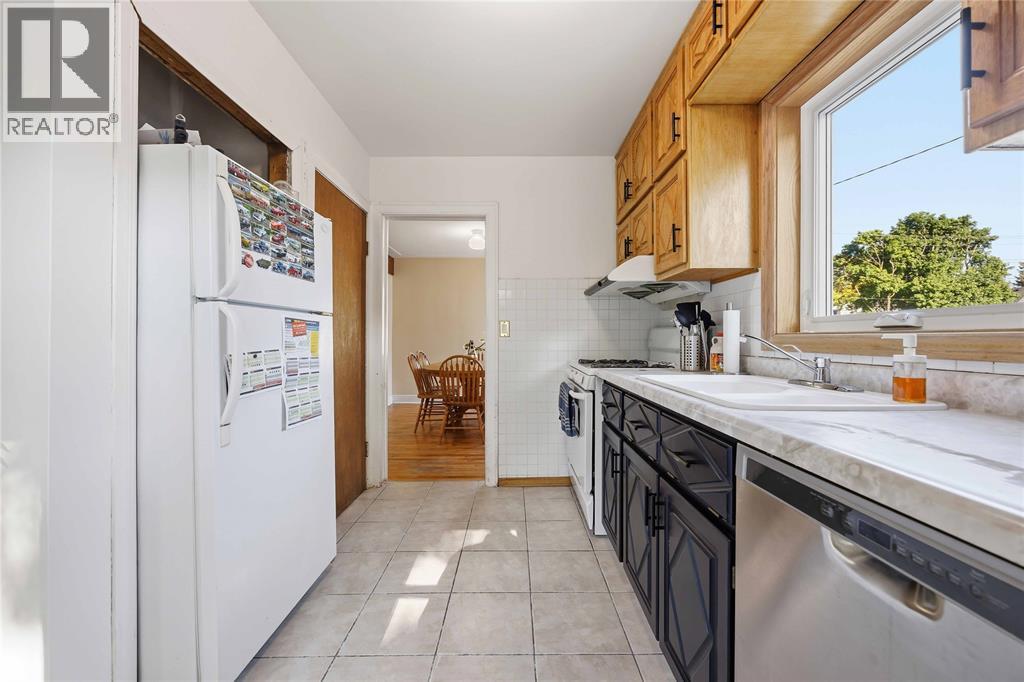 580 Indian Road North, Sarnia, Ontario  N7T 7G6 - Photo 16 - 26012202