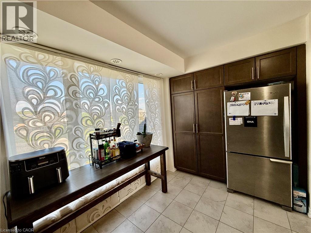 146 Watson Parkway, Guelph, Ontario  N1E 0P6 - Photo 11 - 40833959