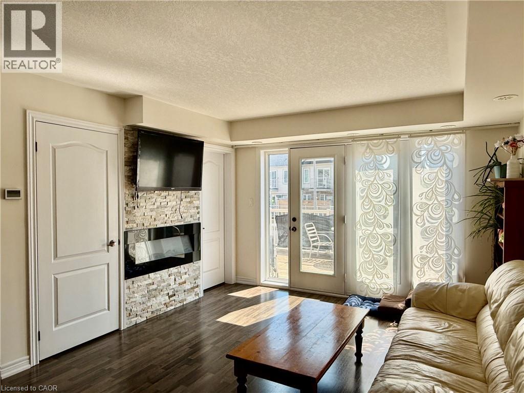 146 Watson Parkway, Guelph, Ontario  N1E 0P6 - Photo 4 - 40833959