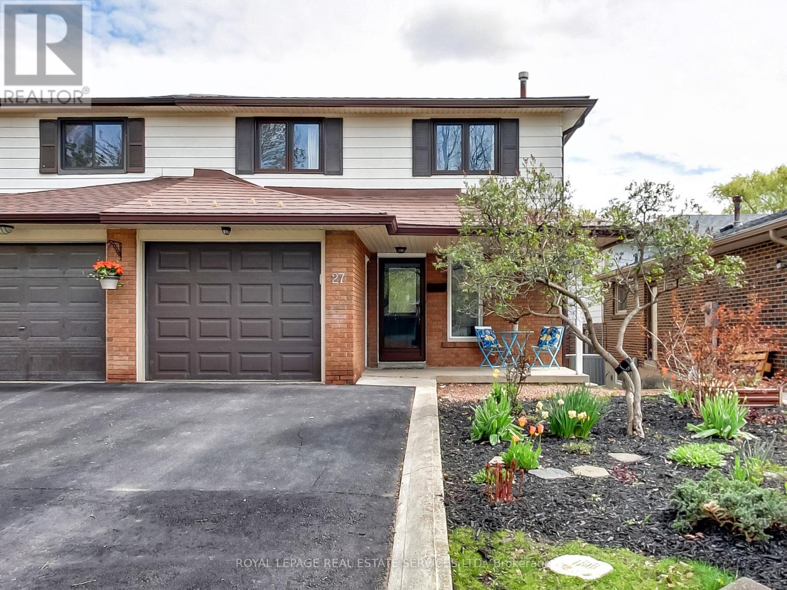 27 BREMEN LANE, Mississauga, Ontario