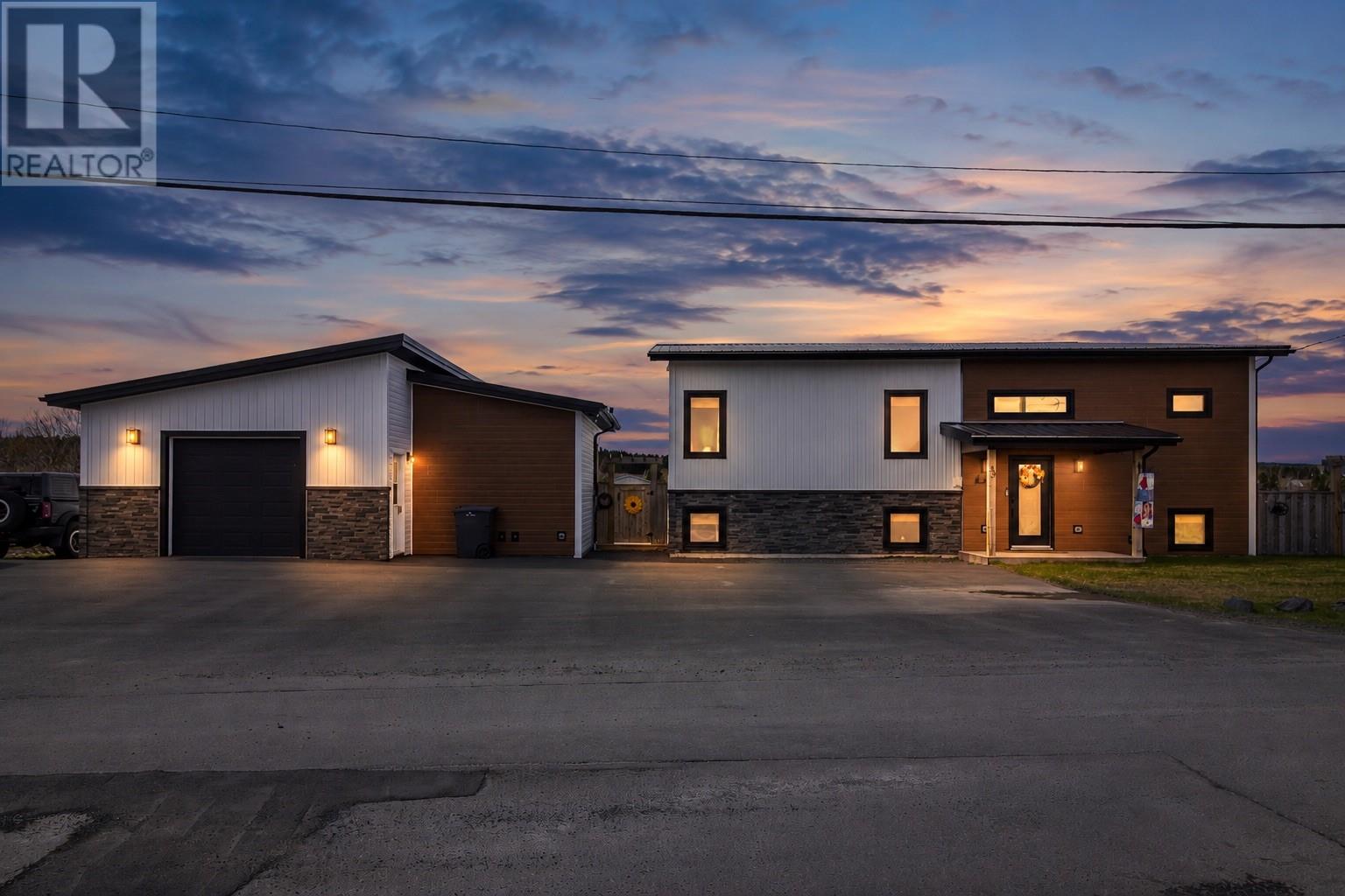 31-33 George Mercer Drive, Bay Roberts, Newfoundland & Labrador  A0A 1G0 - Photo 1 - 1298120