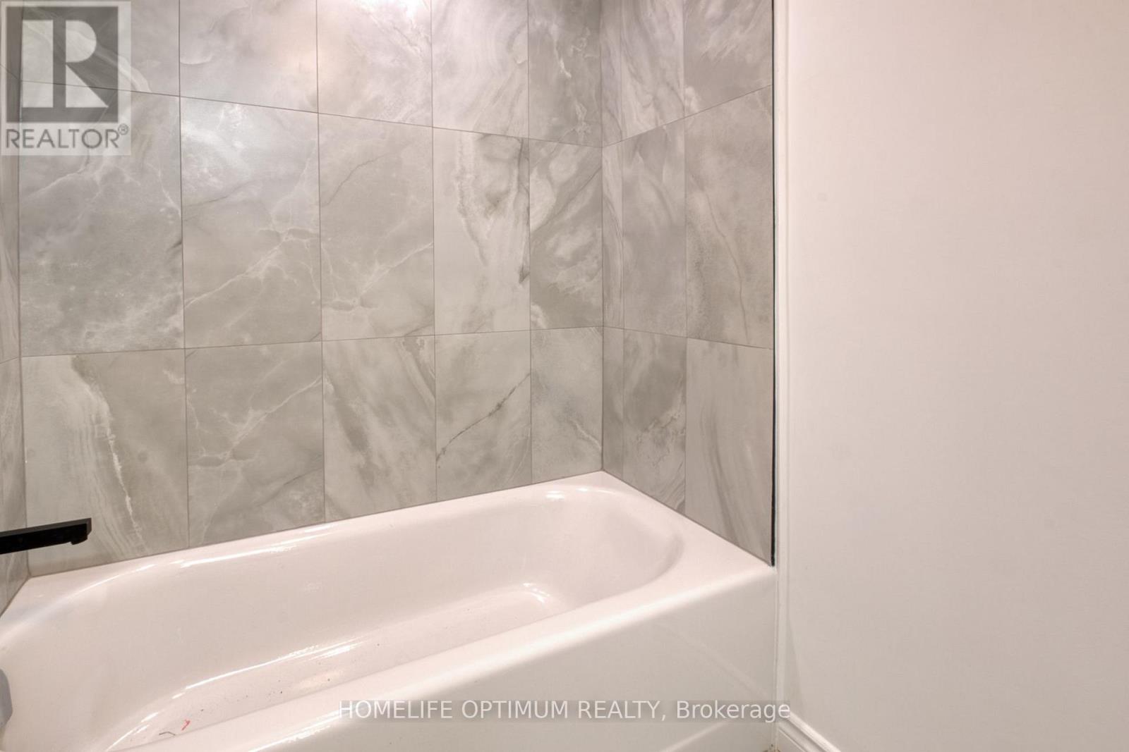101 - 6 Suncrest Lane, Huntsville, Ontario  P1H 0K3 - Photo 9 - X13114738