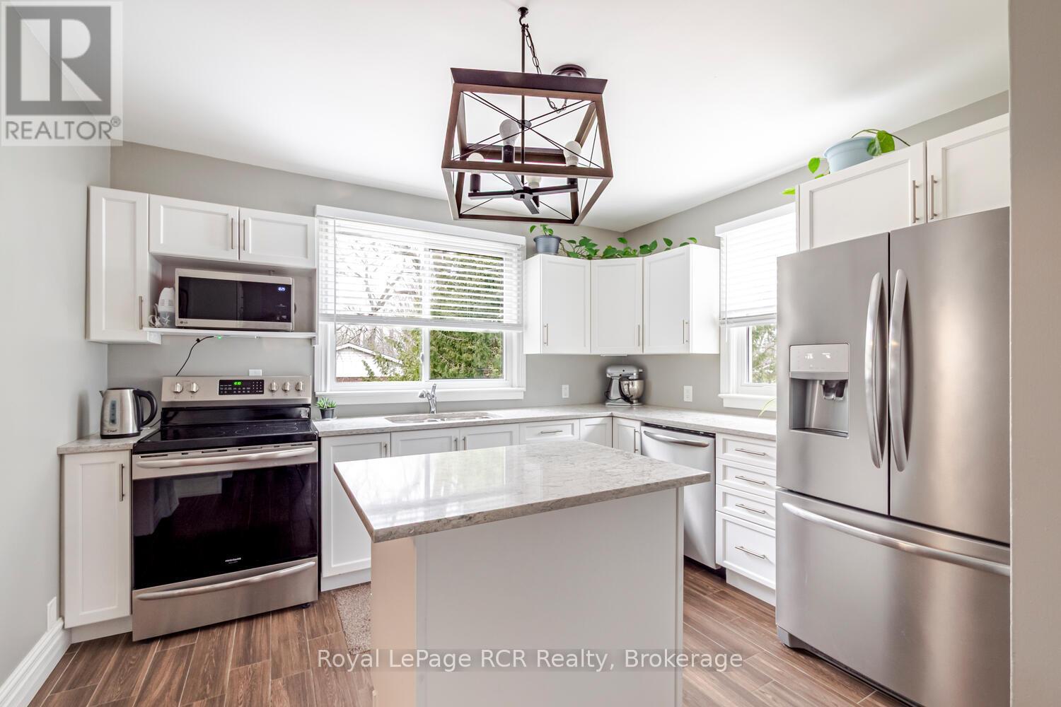 662 7th Avenue E, Owen Sound, Ontario  N4K 2X8 - Photo 12 - X12962782