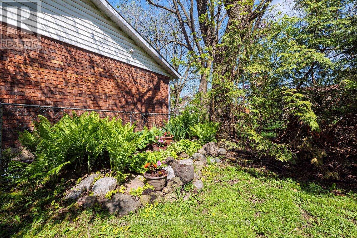 662 7th Avenue E, Owen Sound, Ontario  N4K 2X8 - Photo 44 - X12962782