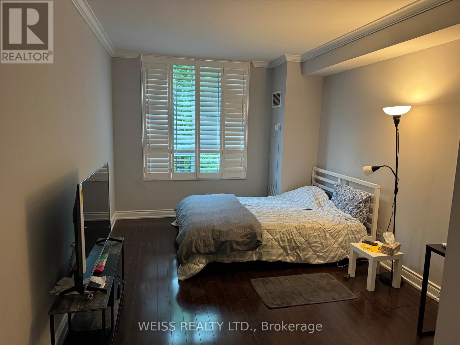 221 - 18 William Carson Crescent, Toronto, Ontario  M2P 2G6 - Photo 4 - C13172138