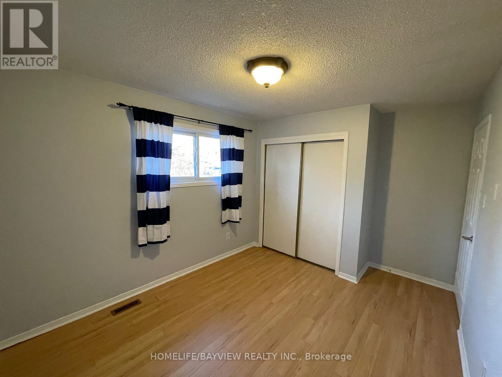 128 Heathwood Heights Drive, Aurora, Ontario  L4G 4W1 - Photo 16 - N13175336