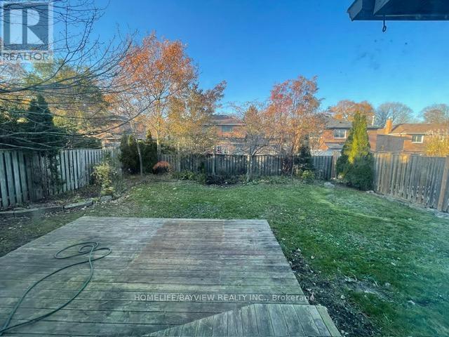 128 Heathwood Heights Drive, Aurora, Ontario  L4G 4W1 - Photo 8 - N13175336