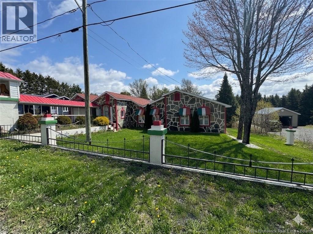 112 Rang 7 And 8, Kedgwick, New Brunswick  E8B 1W1 - Photo 3 - NB135358