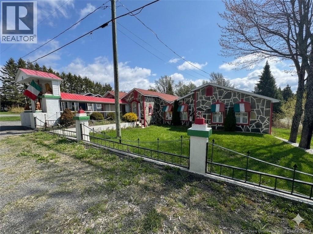 112 Rang 7 And 8, Kedgwick, New Brunswick  E8B 1W1 - Photo 2 - NB135358