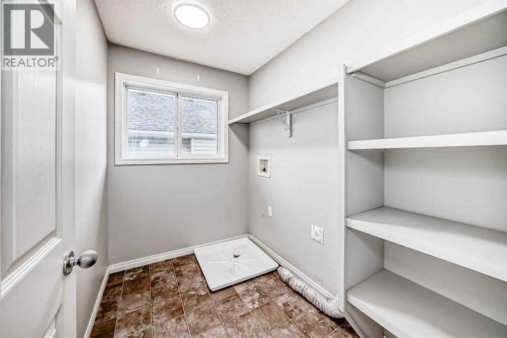 114 Valley Crest Close NW, Calgary, Alberta  T3B 5W9 - Photo 30 - A2313293