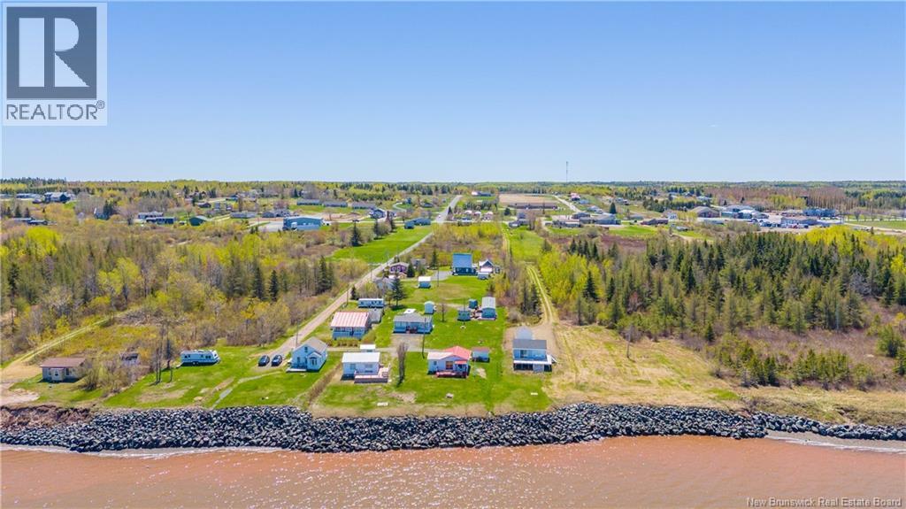 27 Chiasson Road, Caraquet, New Brunswick  E1W 1A3 - Photo 42 - NB140308