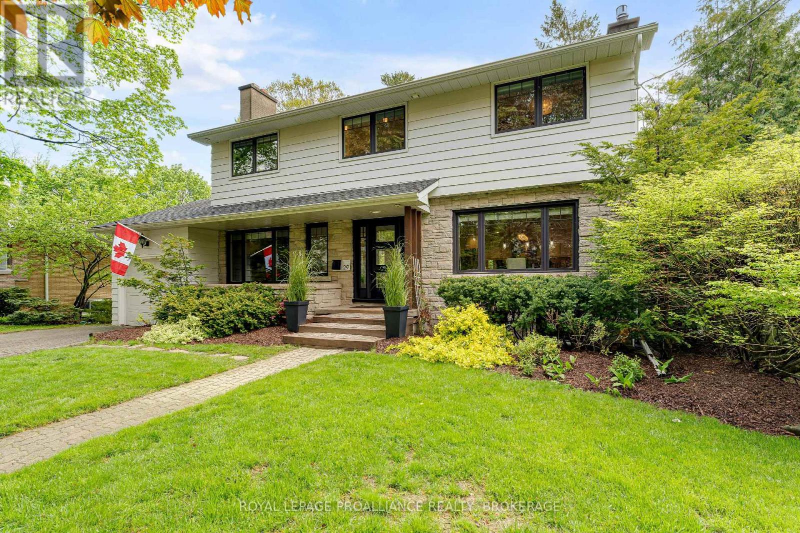 29 HILLCROFT DRIVE, Kingston, Ontario