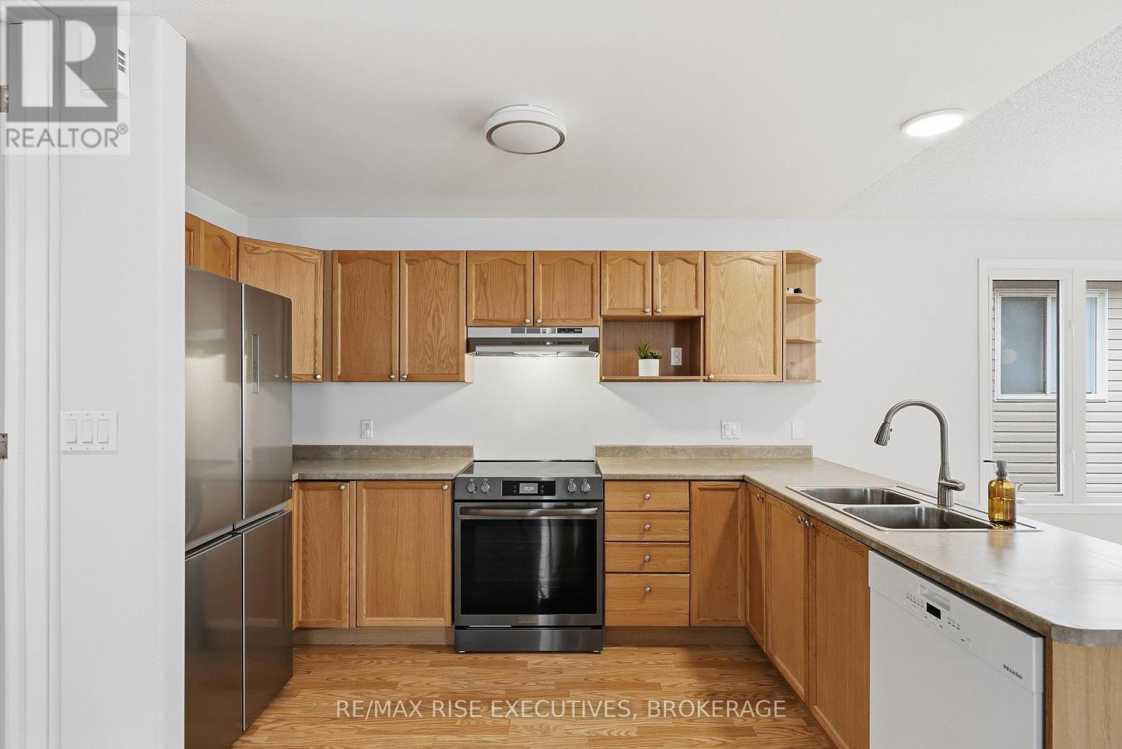 926 Bluffwood Avenue, Kingston, Ontario K7K 7K4 - Photo 7 - X13185860